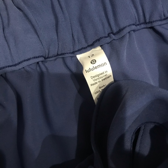 Lululemon Noir Pants - 12 - Picture 8 of 8